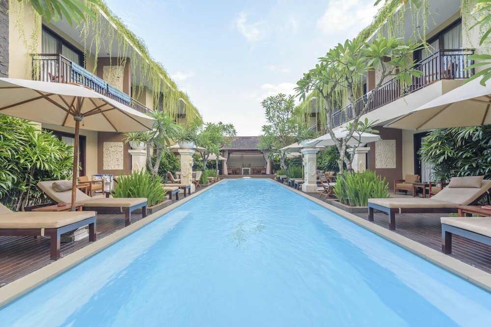 Фото D'Penjor Seminyak Hotel