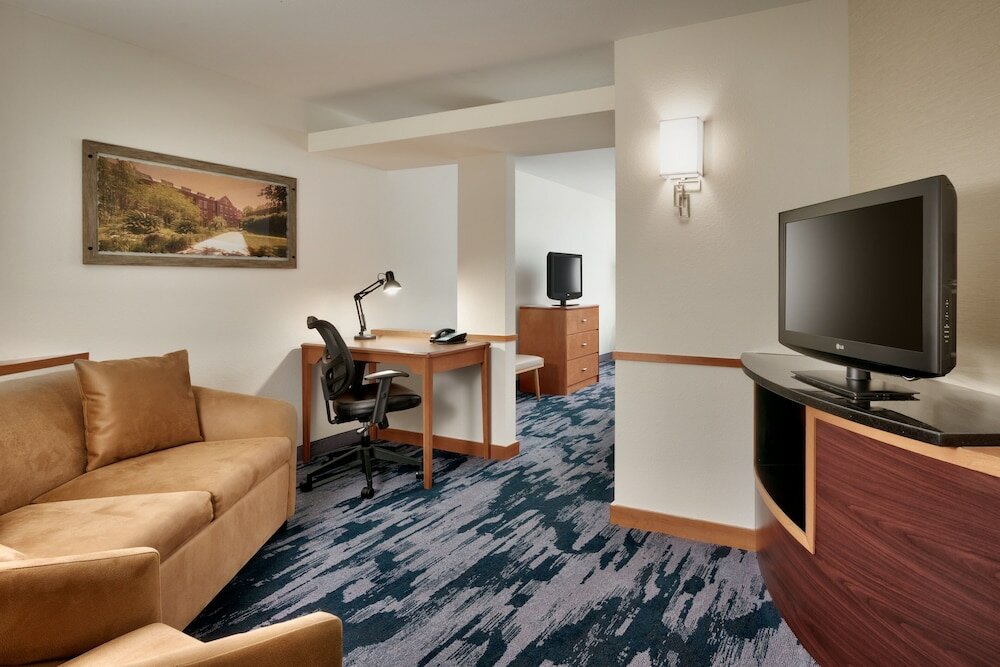 Фото Fairfield Inn & Suites by Marriott Tallahassee Central