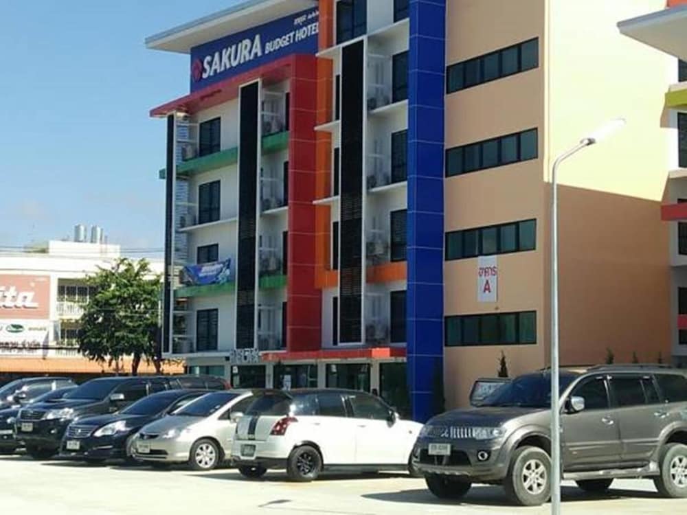 Фото Sakura Budget Hotel