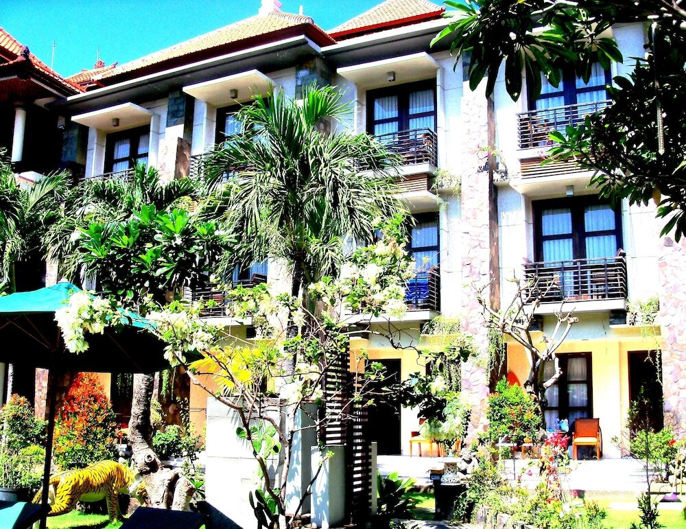 Фото La Walon Hotel