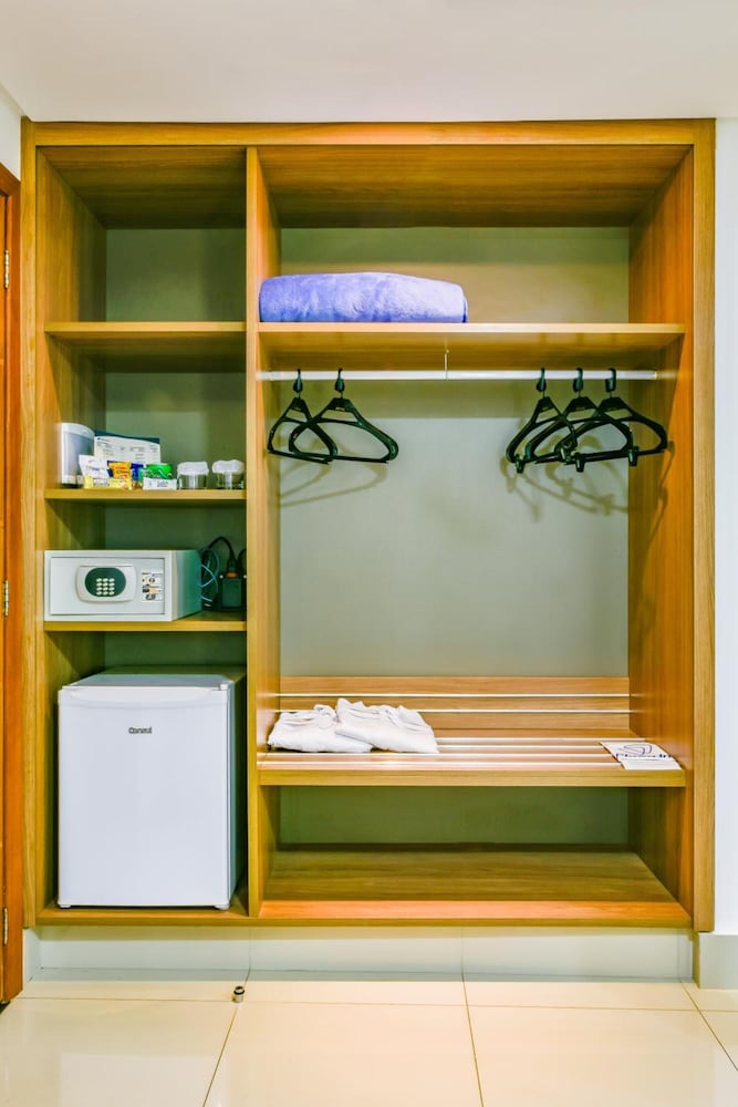 Фото Plaza Inn Breeze Aeroporto