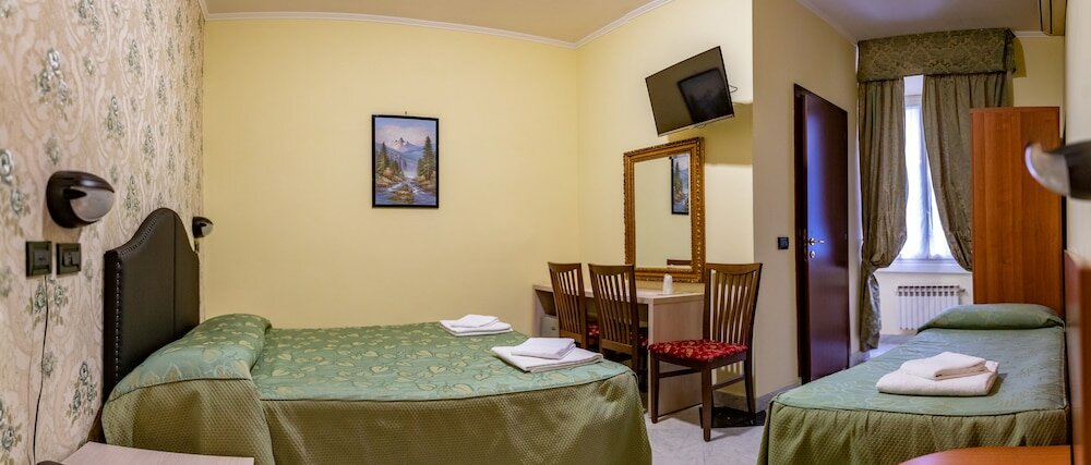 Фото Hotel Ferrarese