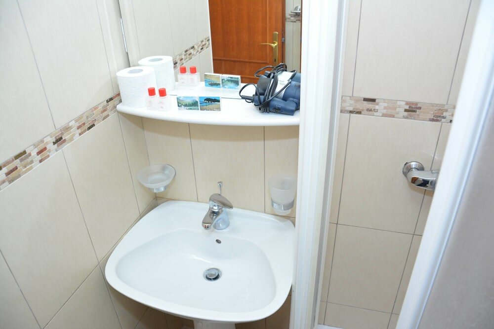 Фото Hotel Dubrava