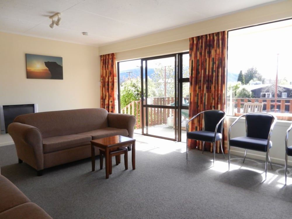 Фото Amber Court Motel