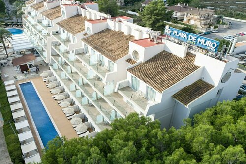 Гостиница Mar Hotels Playa de Muro Suites в Пладжа-де-Муро