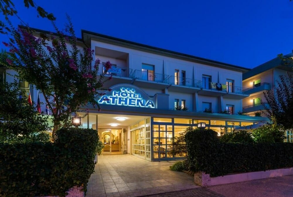 Фото Hotel Athena
