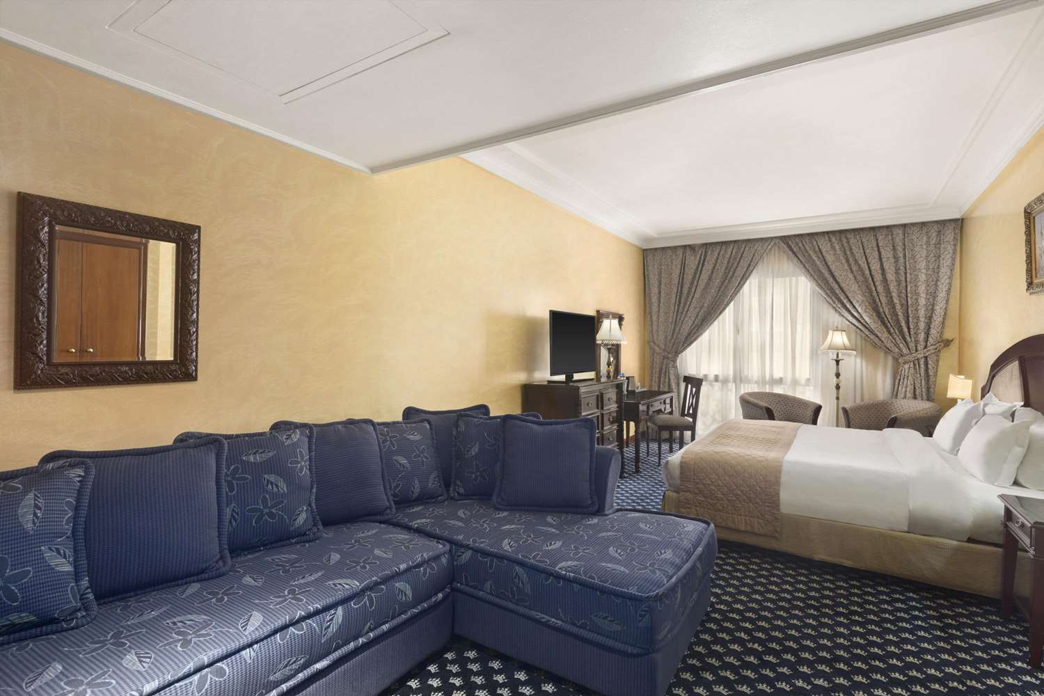 Фото Ramada by Wyndham Fes