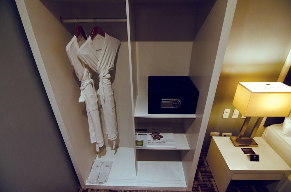 Фото The Oriental Legazpi