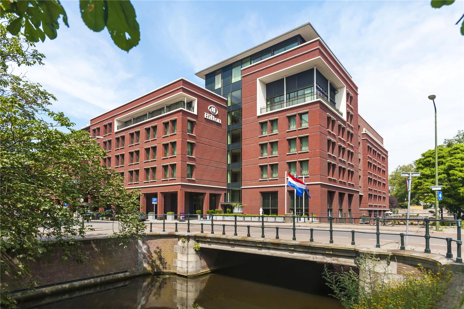 Фото Hilton The Hague