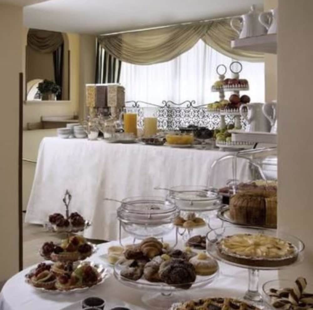 Фото Colonna Palace 