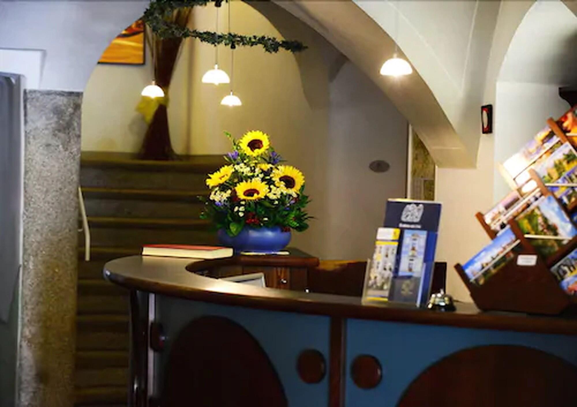 Фото Hotel Goldener Adler