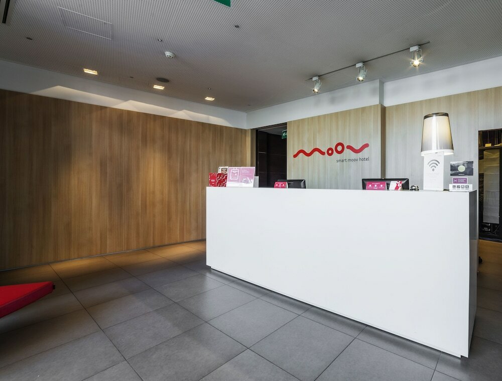 Фото Moov Hotel Porto Centro