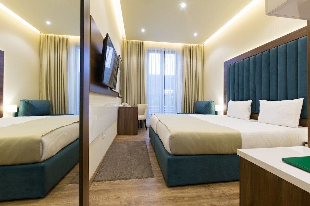 Фото Marquise Hotel