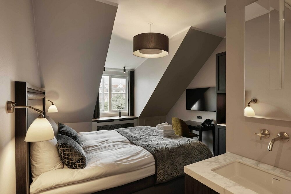 Фото Ascot Hotel