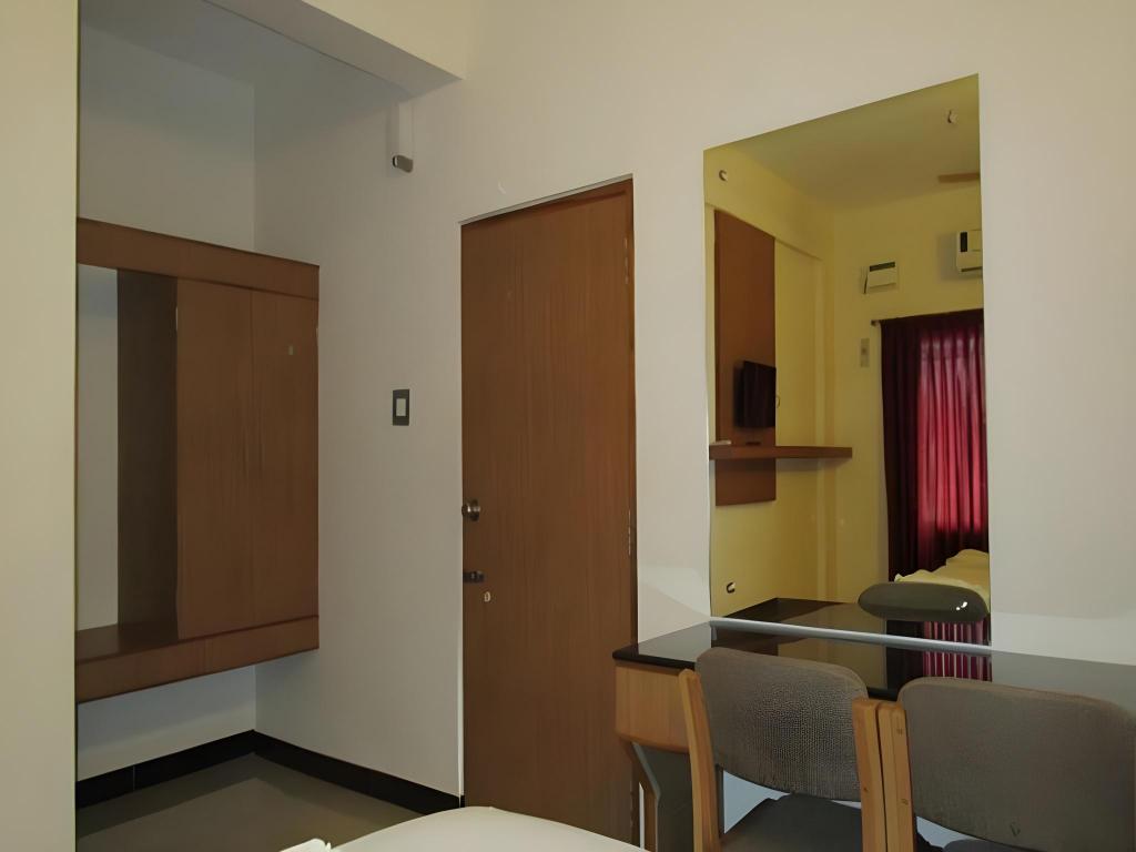 Фото Hotel Subham