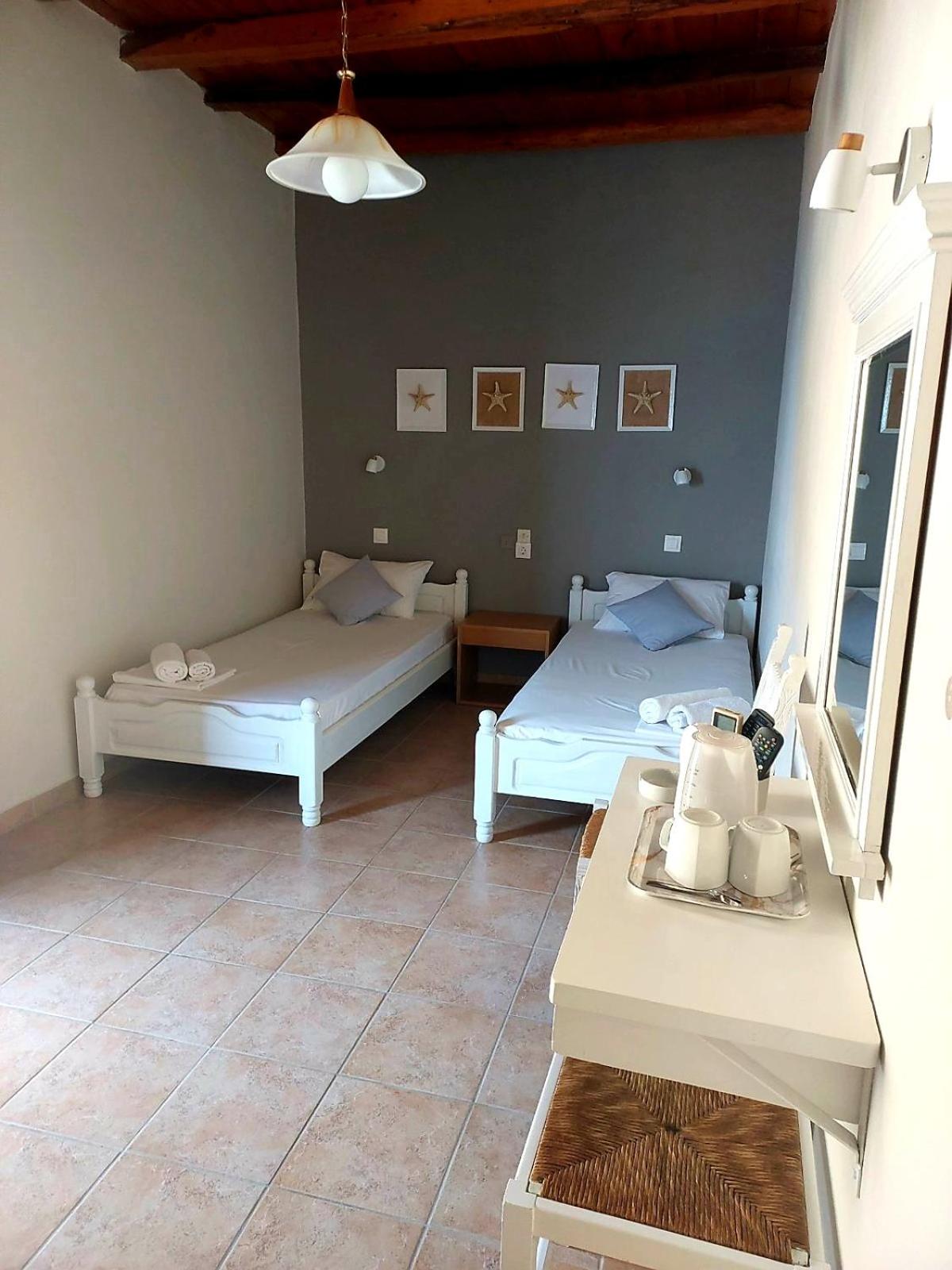 Фото Agia Roumeli Hotel