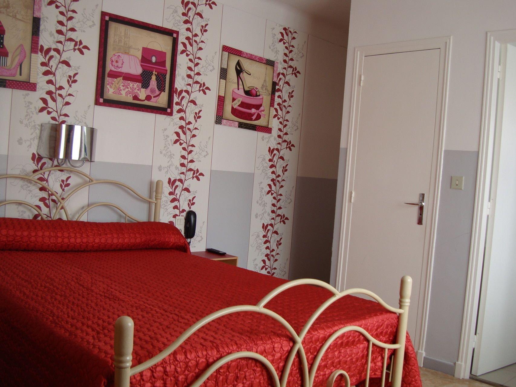 Фото Hôtel Les Myrtes