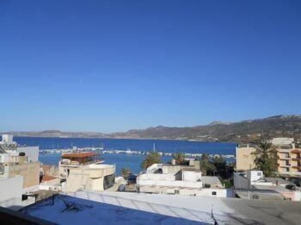 Фото Hotel Krystal