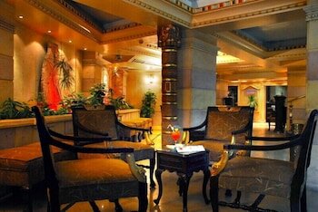 Фото Zayed Hotel