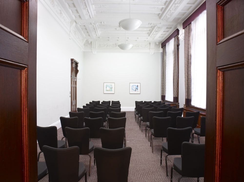 Фото Club Quarters Hotel, Trafalgar Square