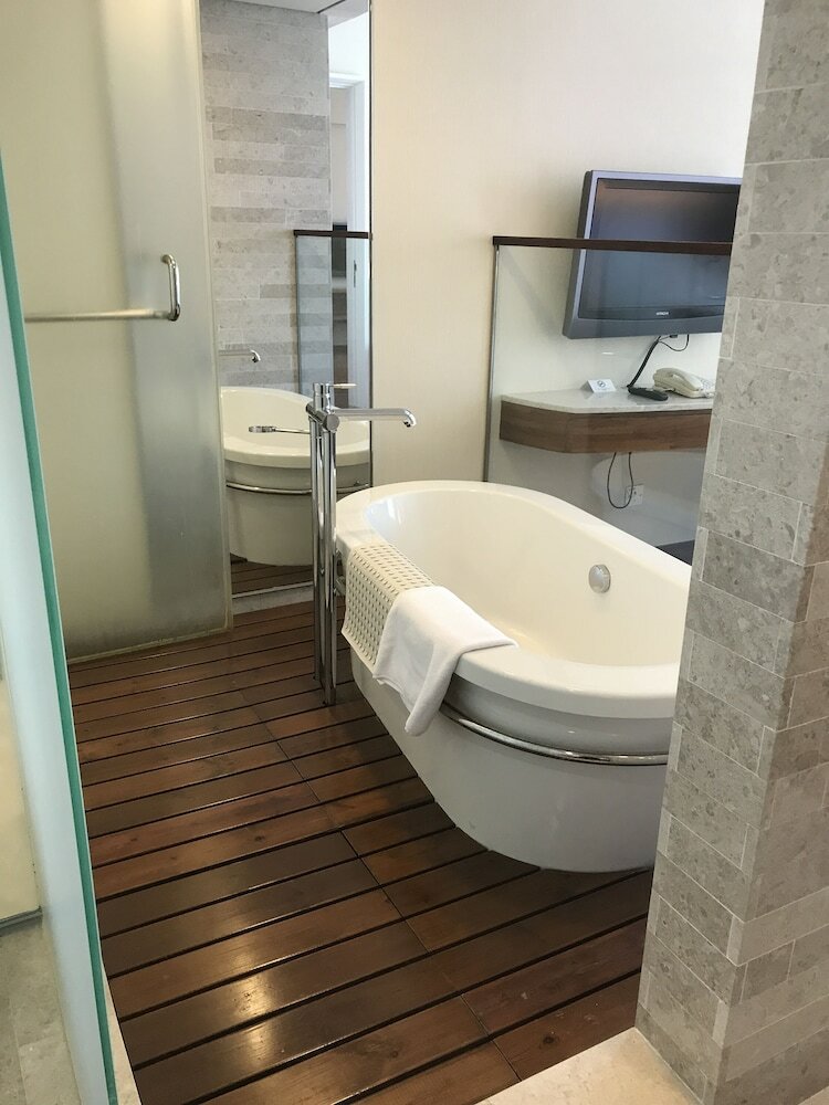 Фото Nina Hotel Causeway Bay