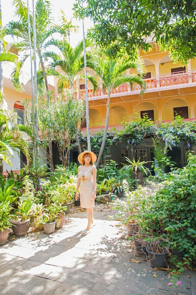 Фото S Lodge Pattaya