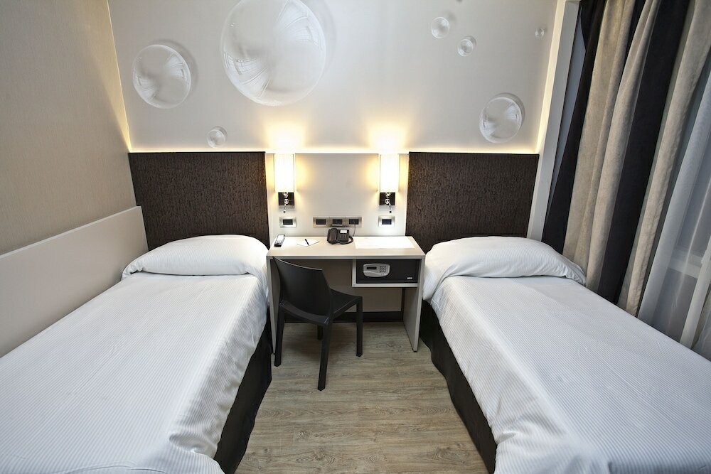 Фото Two Hotel Buenos Aires