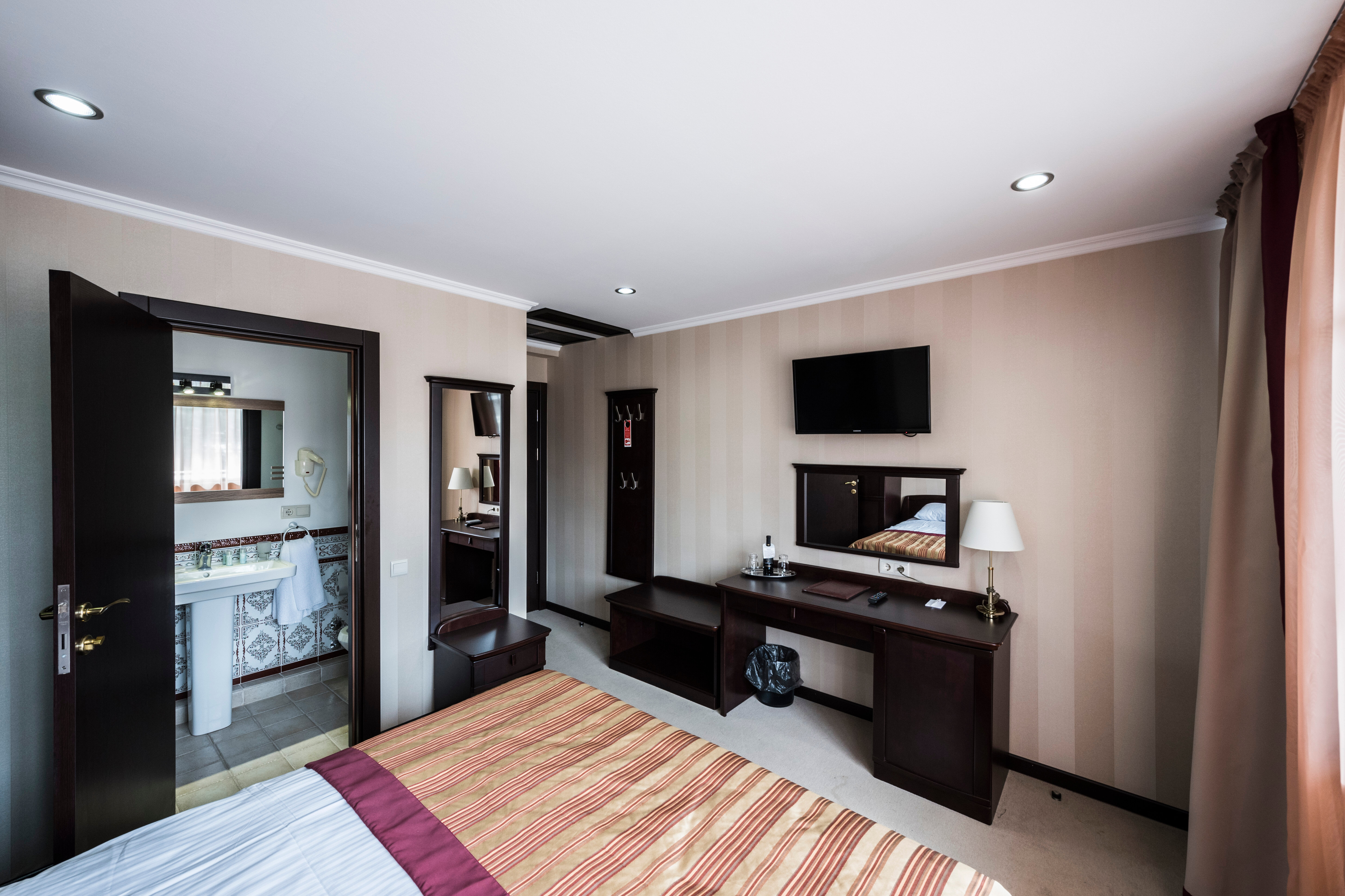 Фото Kopala Hotel