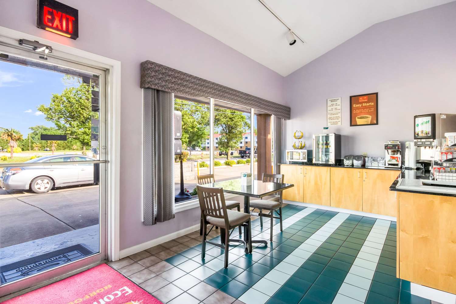 Фото Econo Lodge Little Creek