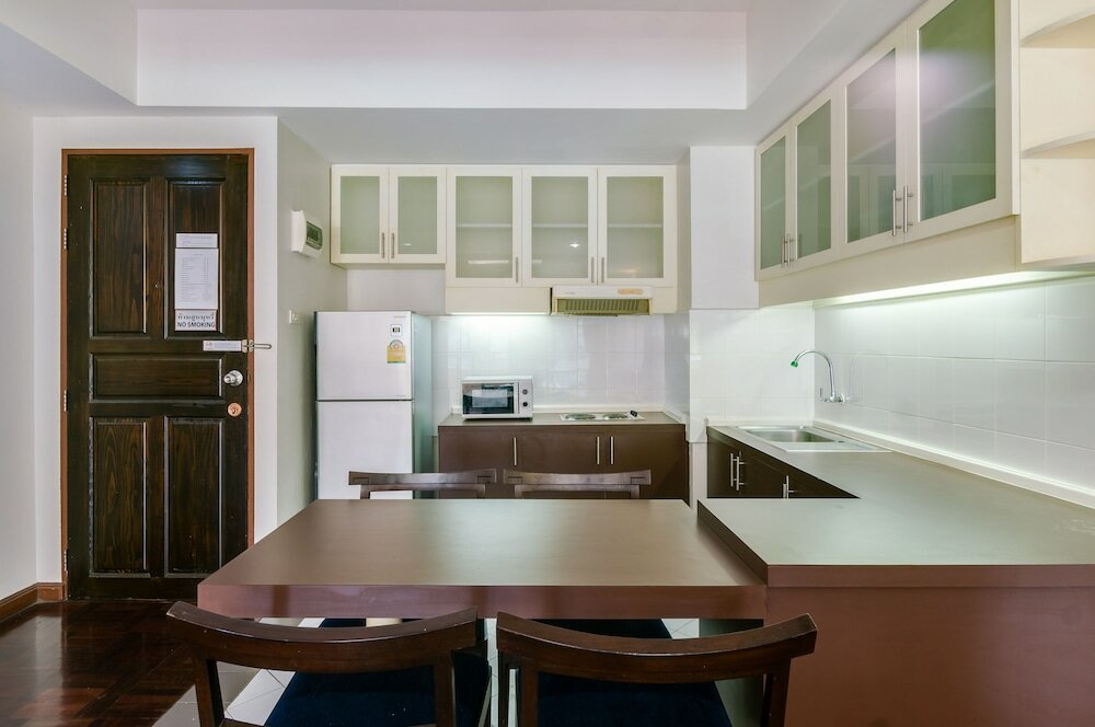 Фото Le Vanvarothai Saladaeng Residence