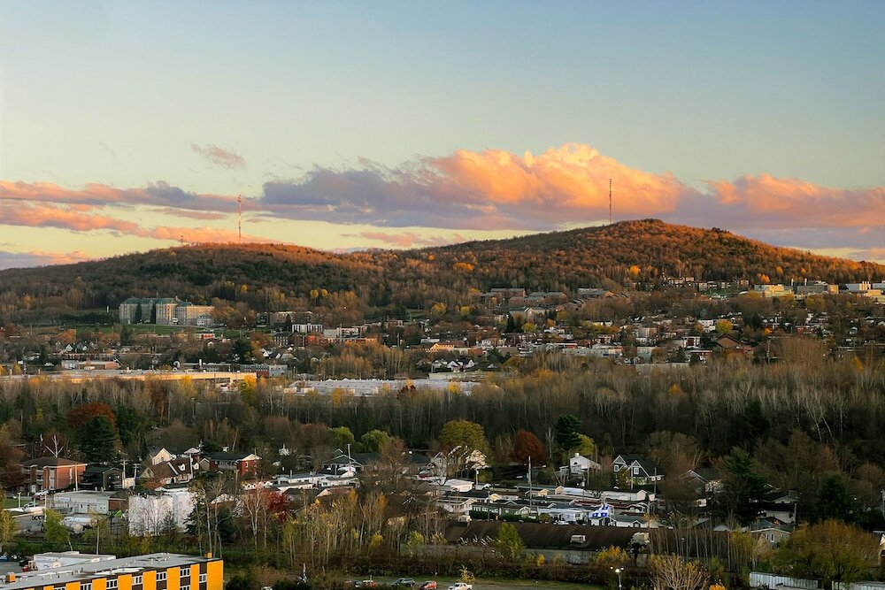 Фото Delta Hotels by Marriott Sherbrooke Conference Centre