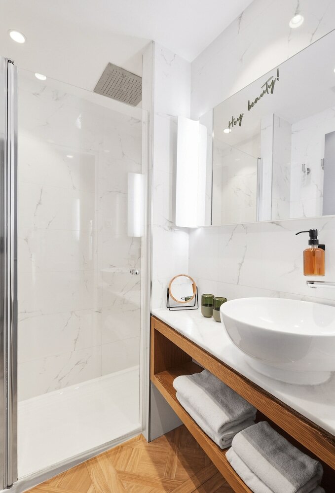 Фото Hôtel Petit Lafayette