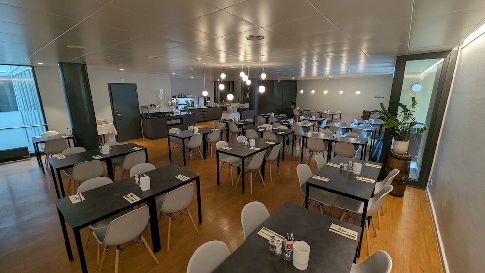 Фото Hotel de la Paix