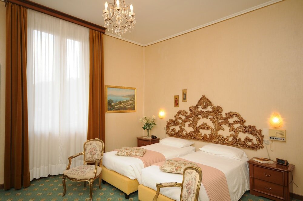 Фото Grand Hotel Excelsior