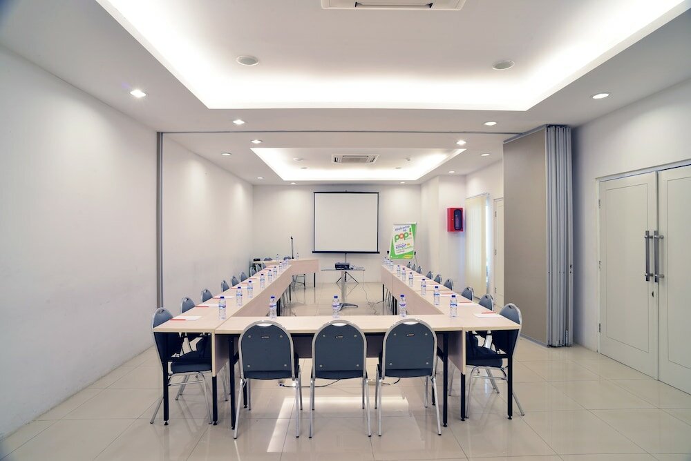 Фото Pop! Hotel Tebet Jakarta