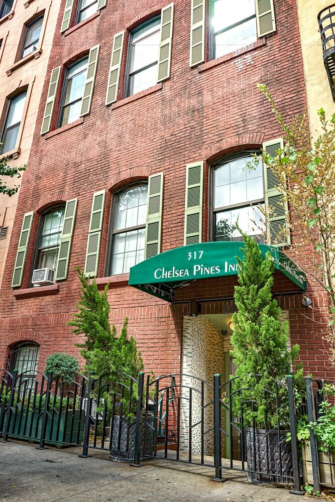 Фото Chelsea Pines Inn