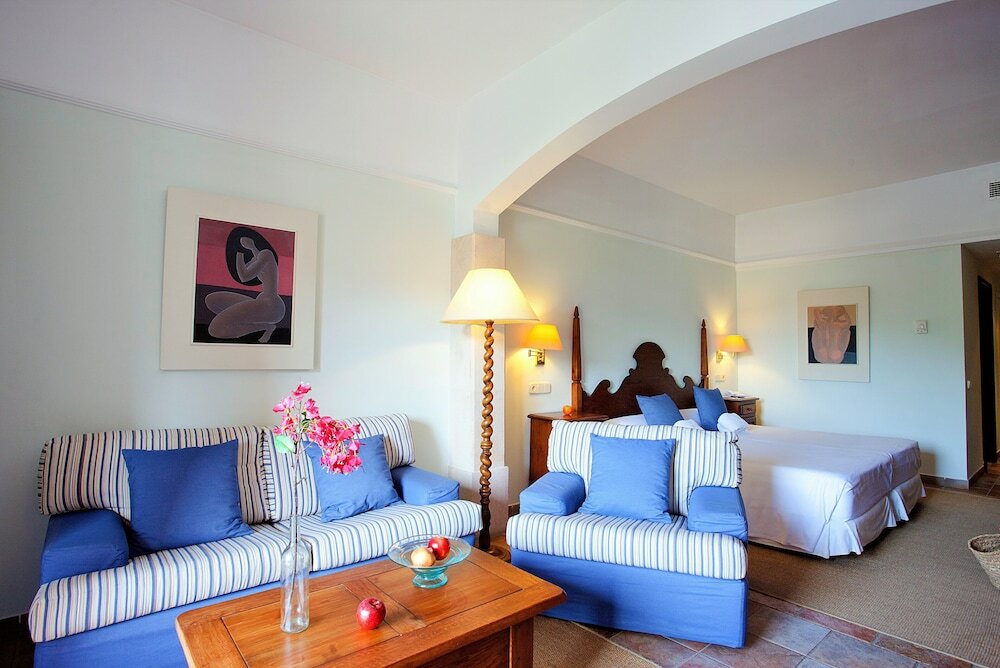 Фото Hotel Cala Sant Vicenç - Adults Only + 16