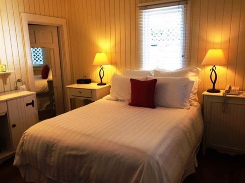 Фото Channel Road Inn, A Four Sisters Inn