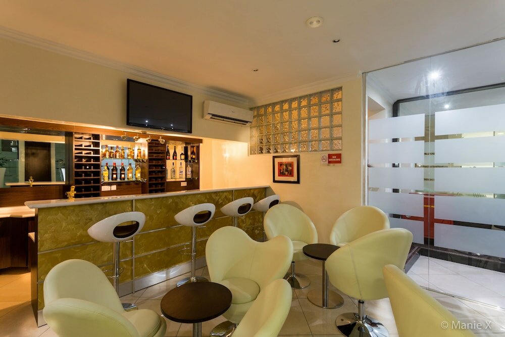 Фото Morning Side Suites Etim Inyang