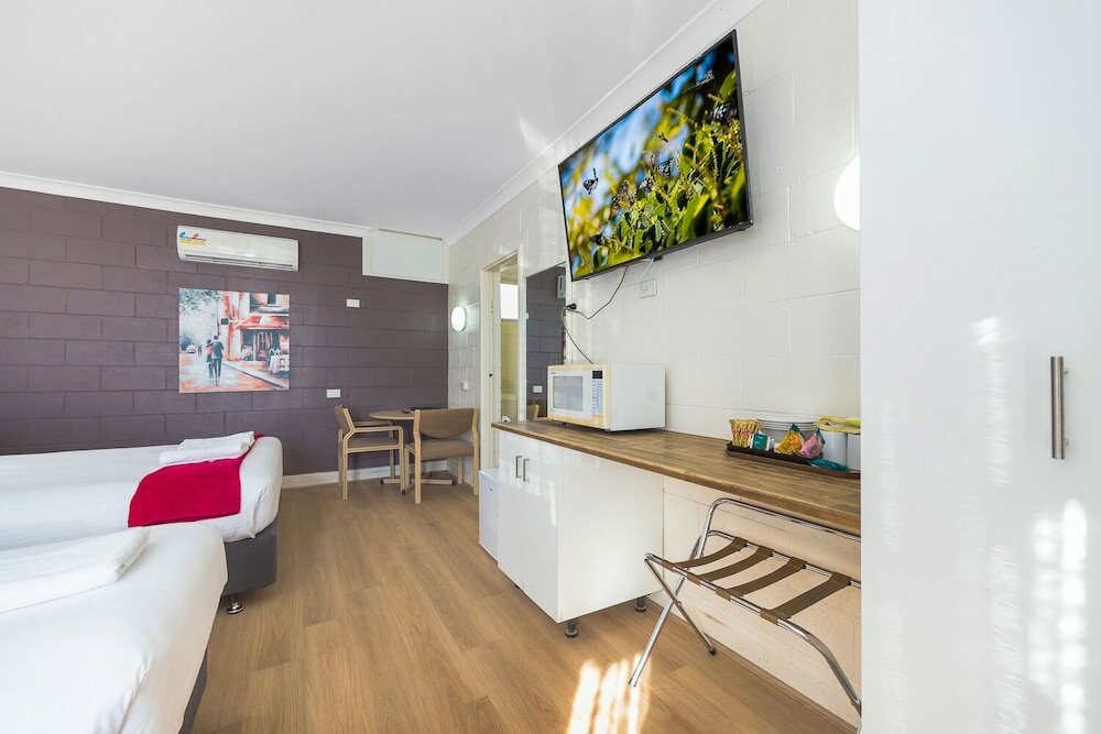 Фото Plainsman Motel