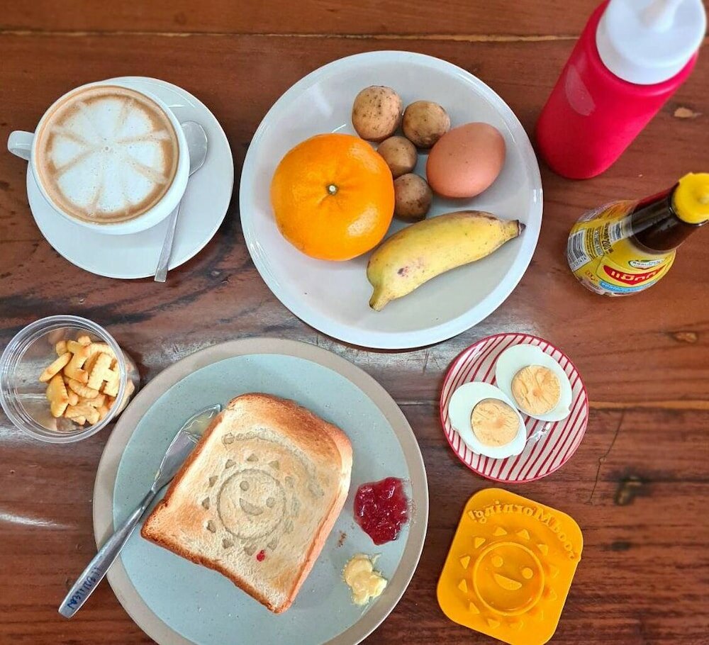 Фото The 8 Factory Hostel Phitsanulok