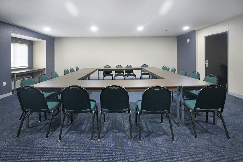 Фото Microtel Inn & Suites by Wyndham Meridian