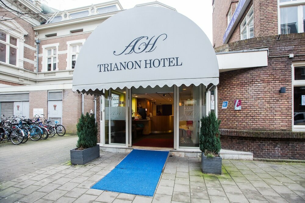 Фото Trianon Hotel