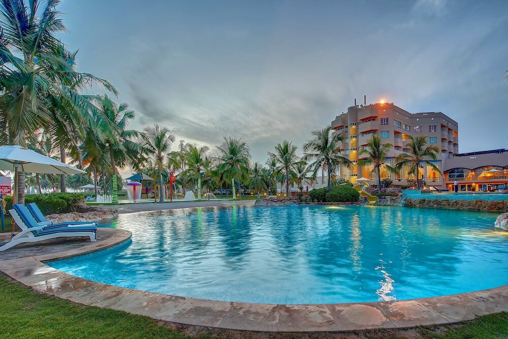 Фото Crowne Plaza Resort Salalah