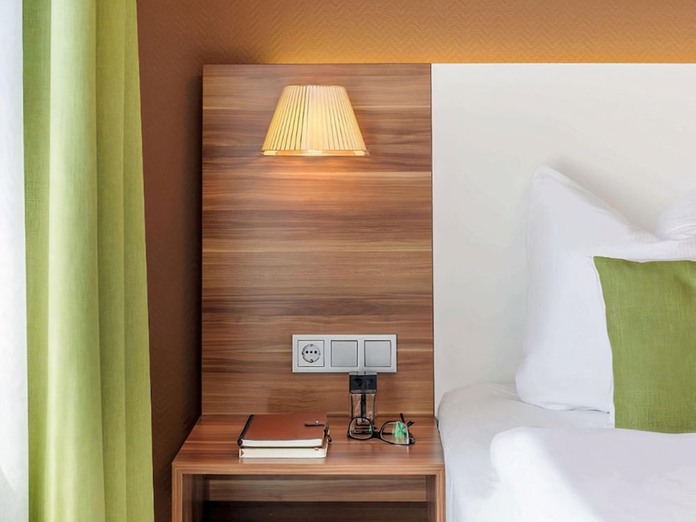 Фото Plaza Inn Regensburg