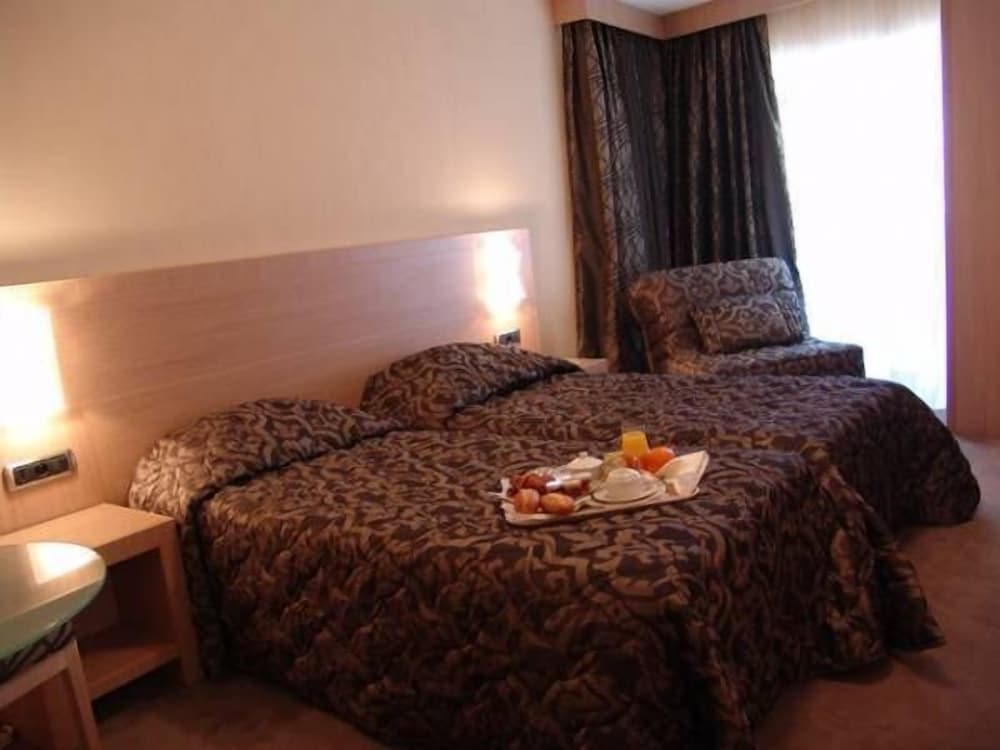 Фото Hotel le Rocher