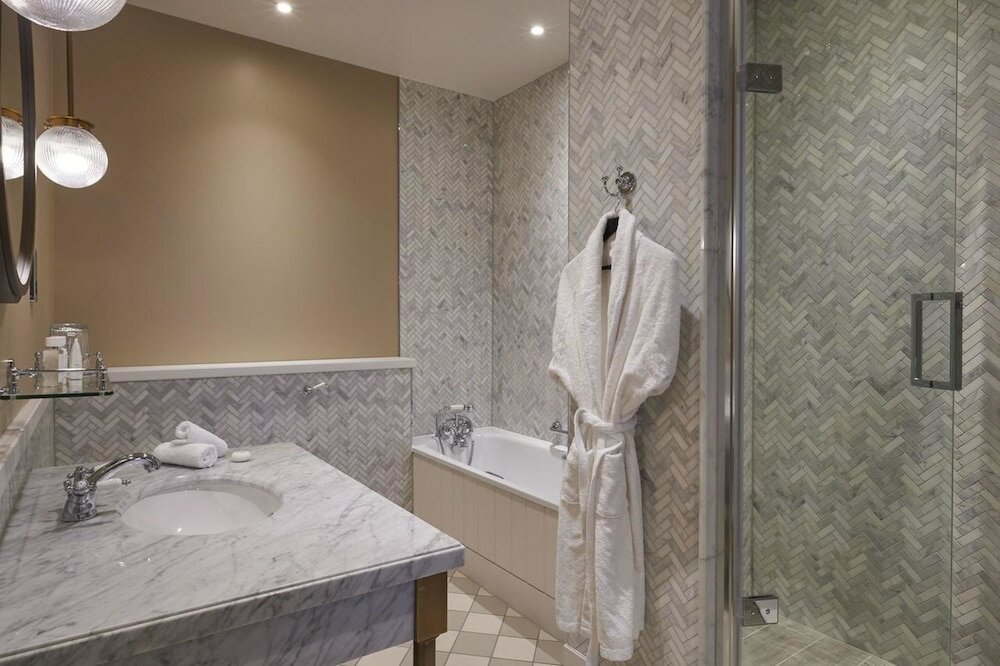 Фото Kimpton Charlotte Square Hotel