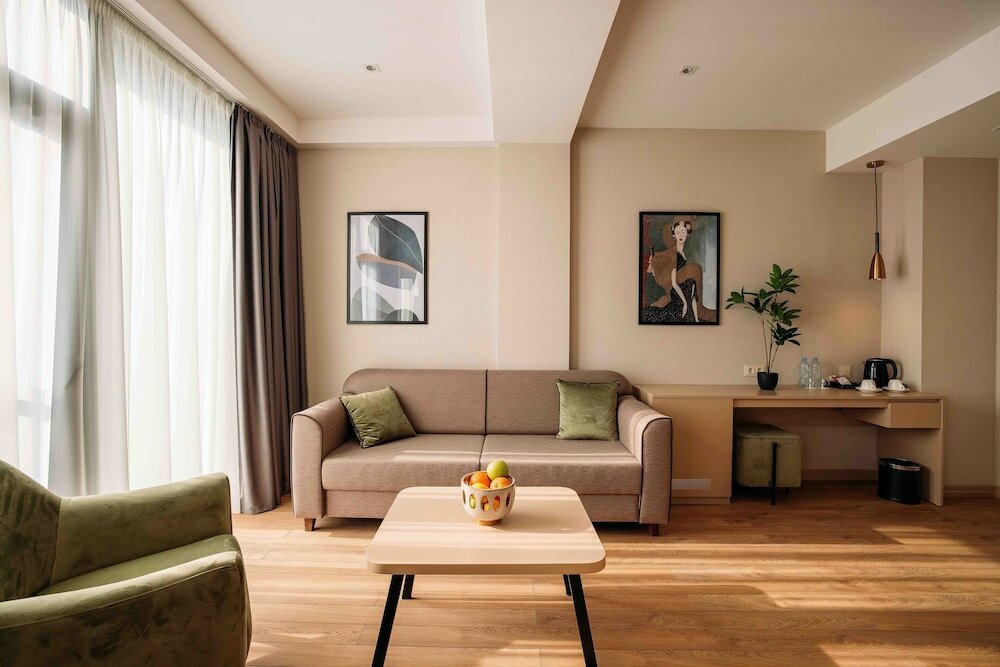 Фото Monday by Dnt Group