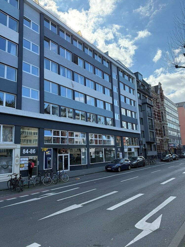 Фото отеля 3