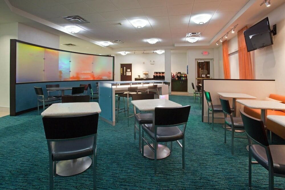 Фото SpringHill Suites by Marriott Portland Airport